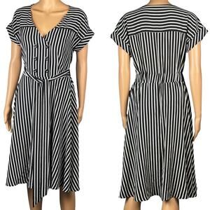 Roz & Ali Women’s Black &‎ White Striped Button Detail Belted Lined Dress Size 2